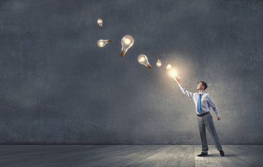 《桂林山水》的作者是谁啊？