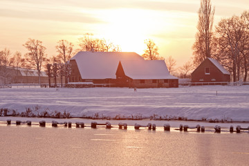 中国古代神话传说概括20字左右